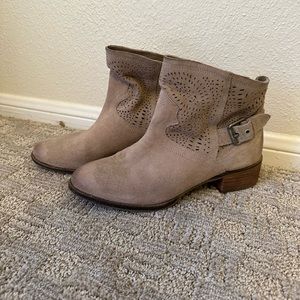 Women’s booties